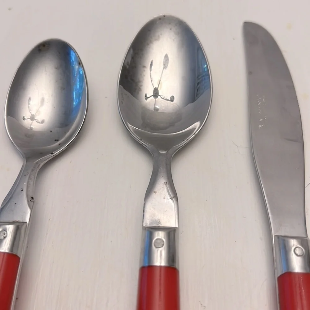 Vintage Washington Forge Mardi Gras 5 Piece Place Setting Red silverware